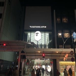 Meet your Posher, Johnson